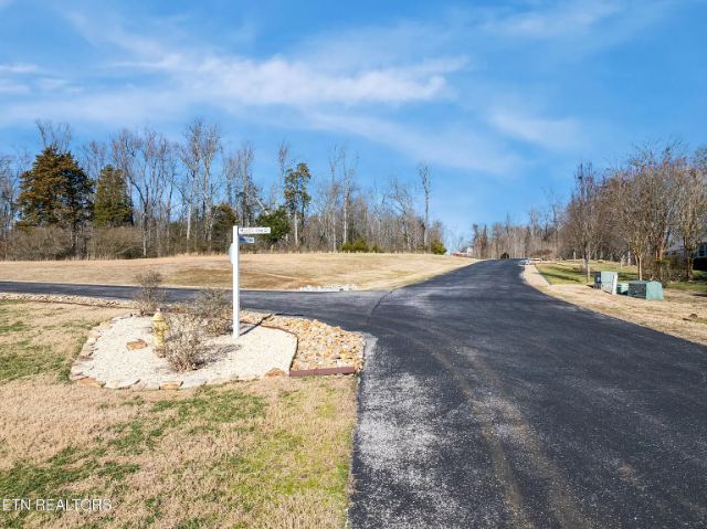 Eagle Ridge Drive photo 19