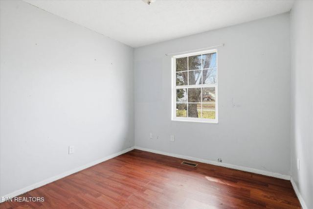 Foxwood Circle photo 17