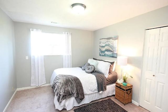 E Harbor Drive photo 27