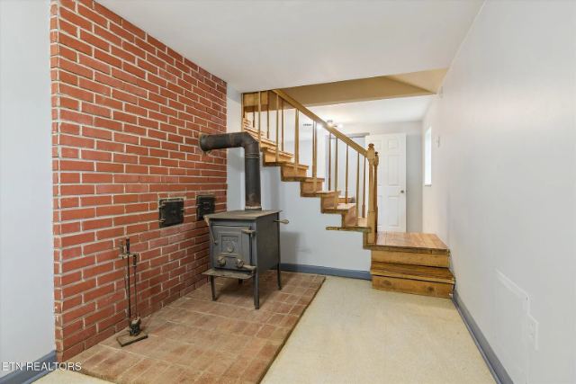 Crescent Drive photo 33