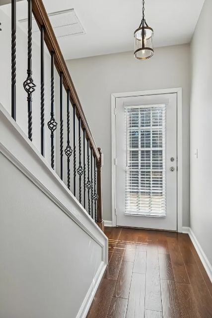 Villa Circle photo