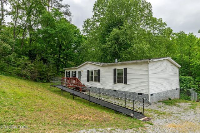 Blacksferry Road photo 19