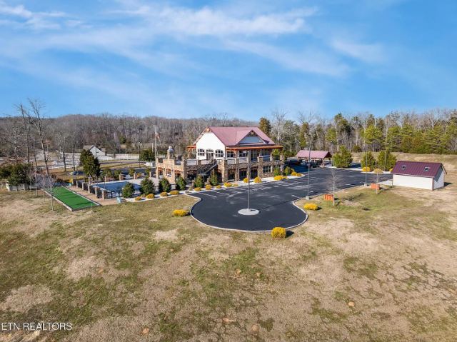 Eagle Ridge Drive photo 18