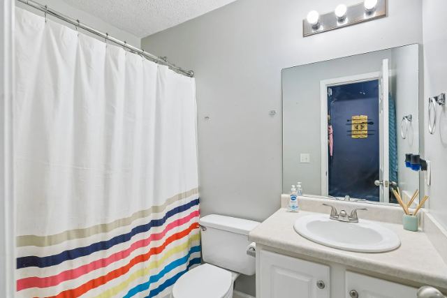 Neptune Court photo 9