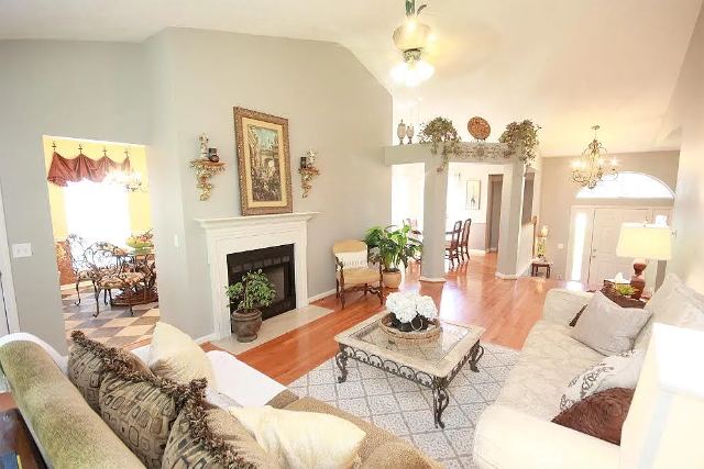 E Harbor Drive photo 28