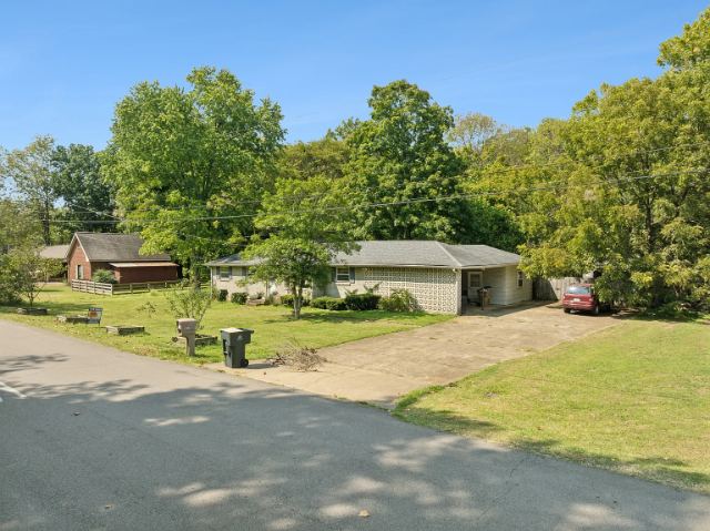 Creekside Drive photo