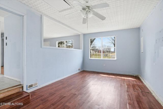 Foxwood Circle photo 21