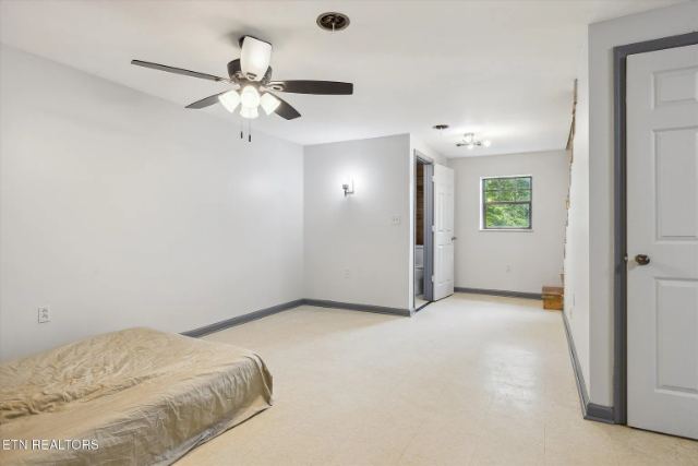 Crescent Drive photo 48