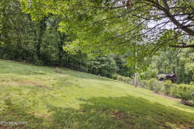 Crescent Drive photo 11