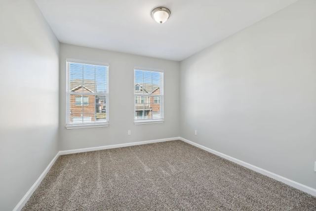 Villa Circle photo 2