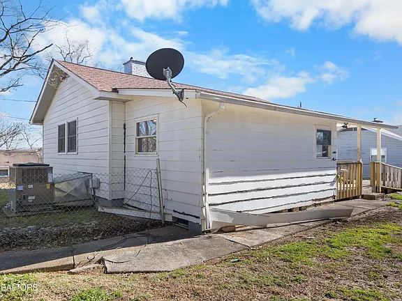 Glendale Lane photo 1