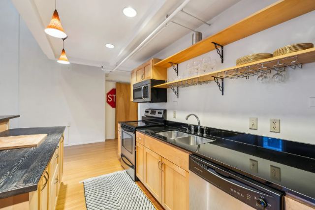 Church St Apt 307 photo 26