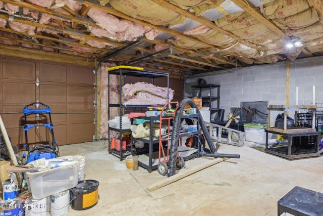 Crescent Drive photo 52