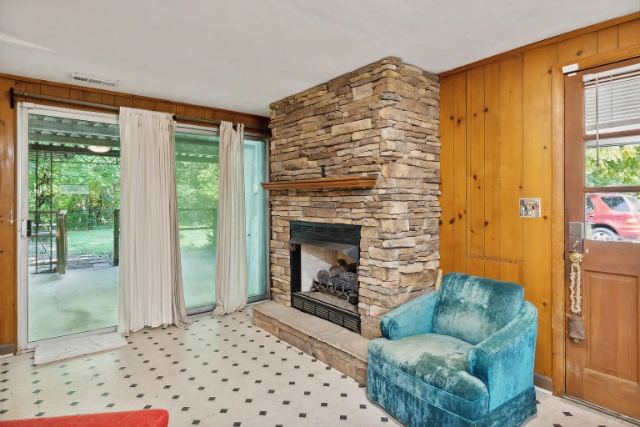 Creekside Drive photo 13