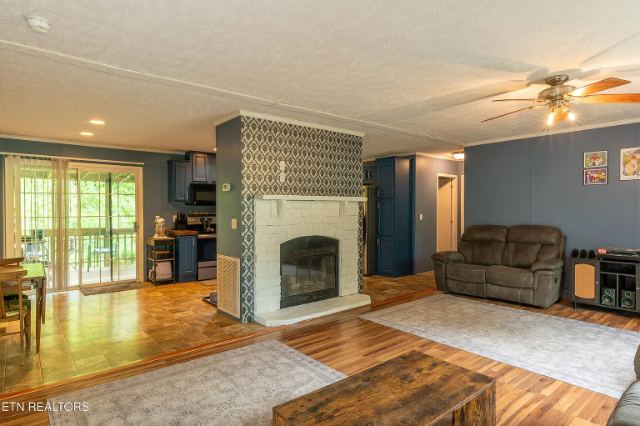 Blacksferry Road photo 12
