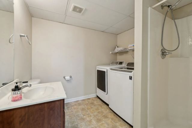 Yeager Drive photo 26