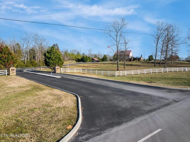 Eagle Ridge Drive photo 24