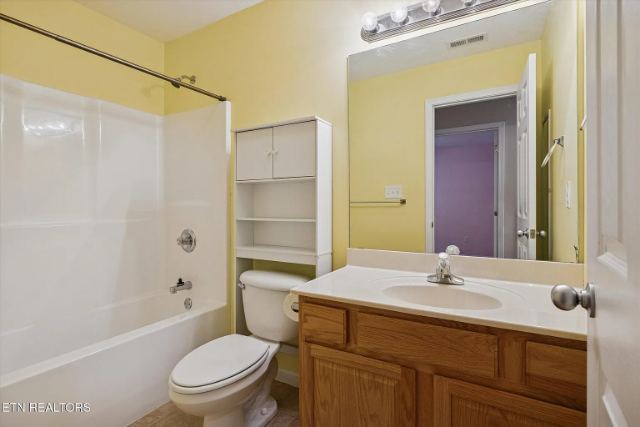 Avery Village Way photo 12