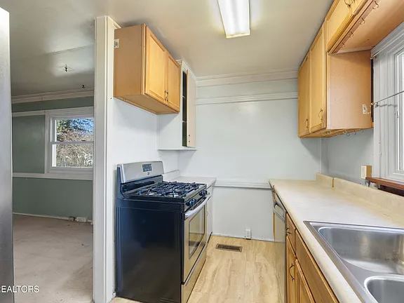 Glendale Lane photo 18