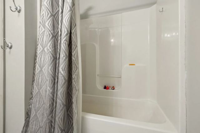 Yeager Drive photo 11