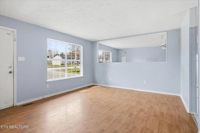Foxwood Circle photo 11
