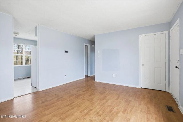 Foxwood Circle photo 15