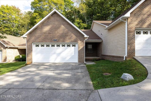 Avery Village Way photo 21